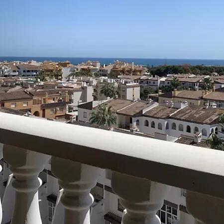 公寓 The Pearl Of Punta Prima 托雷维耶哈
